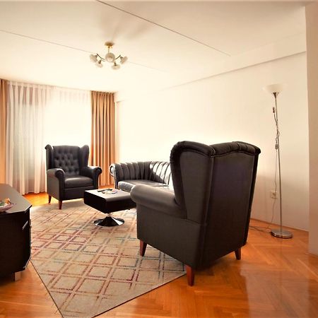 The Parrots Nest Apartment Сараево Екстериор снимка