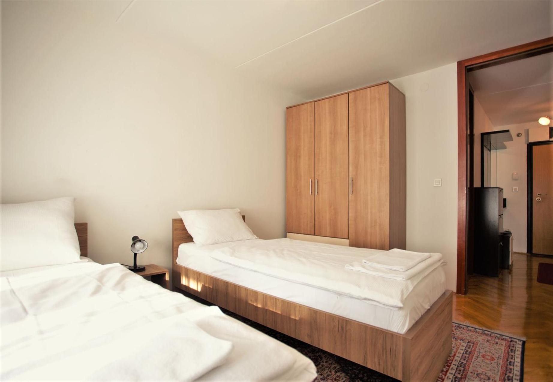 The Parrots Nest Apartment Сараево Екстериор снимка