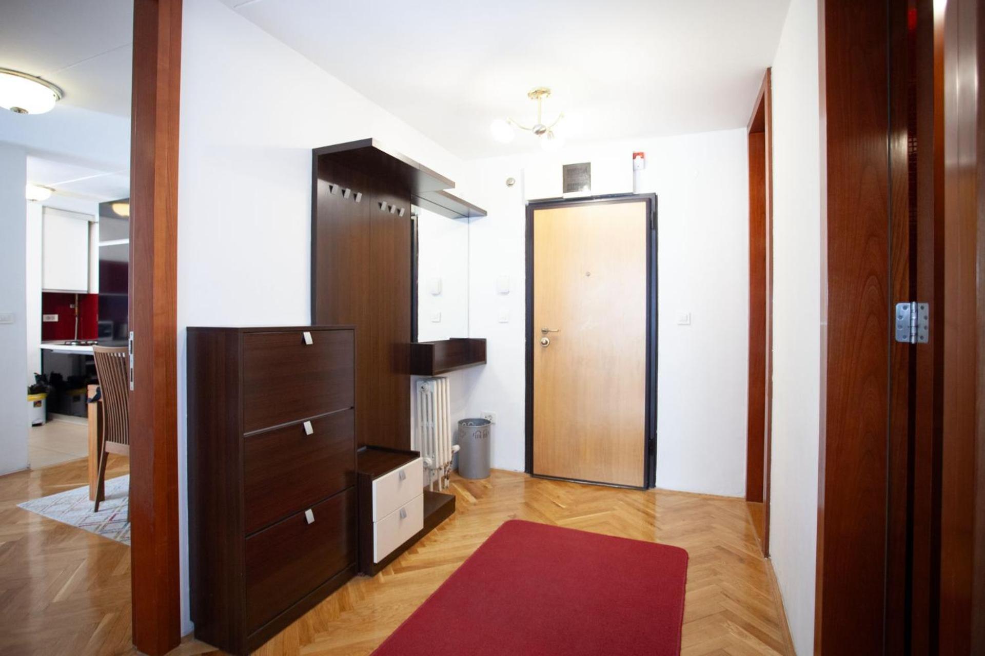The Parrots Nest Apartment Сараево Екстериор снимка